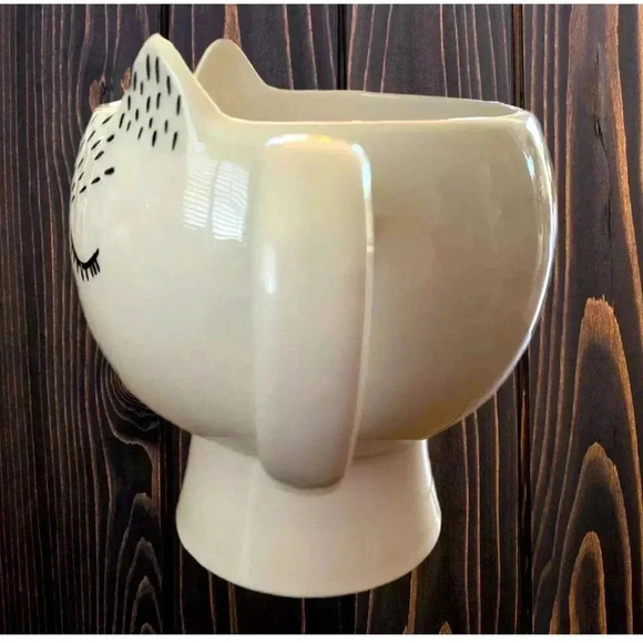 Sweet Sleeping Fox Large Mug Round Pedestal Base 20oz White Farm Animal Cup - Picture 6 of 7